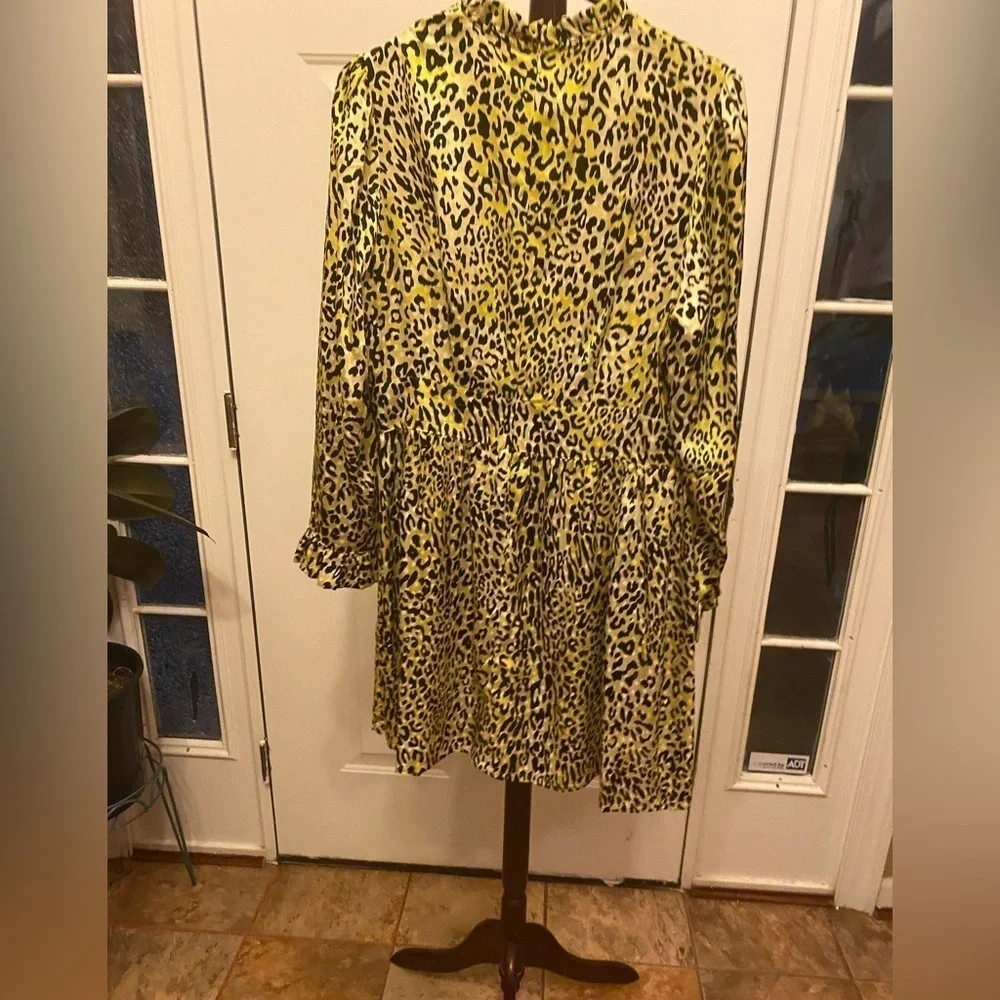 BAUM UND PFERDGARTEN YELLOW ANIMAL PRINT SILK DRESS - Picture 9 of 9